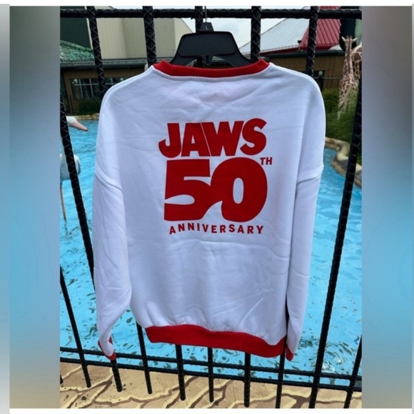 🌀JAWS 50TH ANNIVERSARY CREWNECK - NWT - Picture 4 of 4